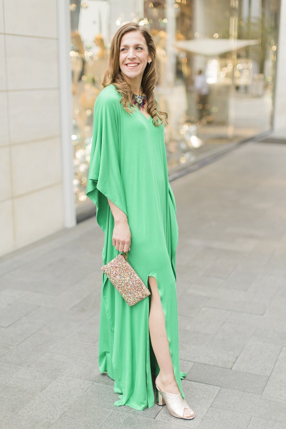 Personal-Stylist-Houston-How-to-Wear-the-Color-of-the-Year-Greenery-Long-Caftan